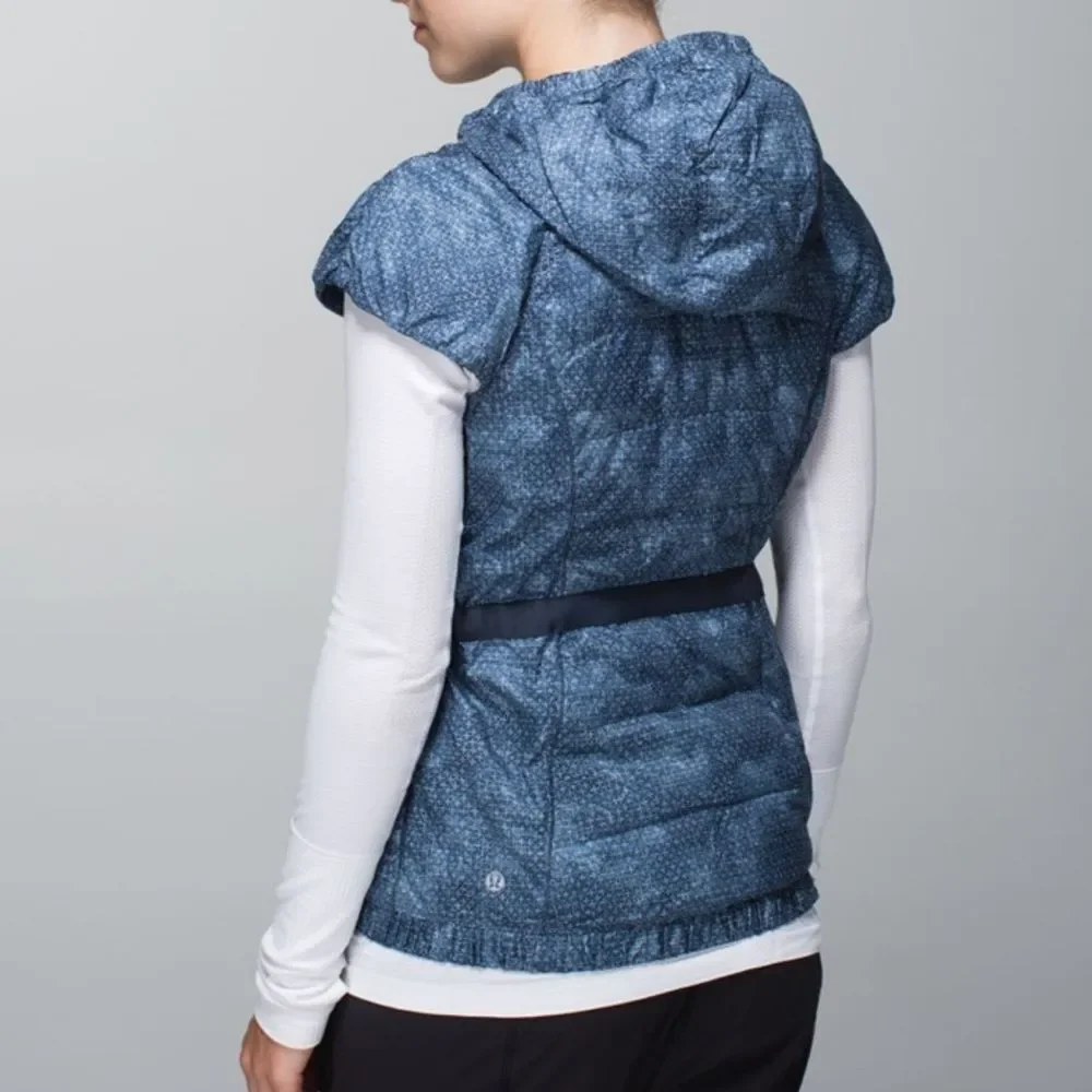 Lululemon Spring Fling Puffy Vest Size 4 Sashiko Cross Inkwell Ghost